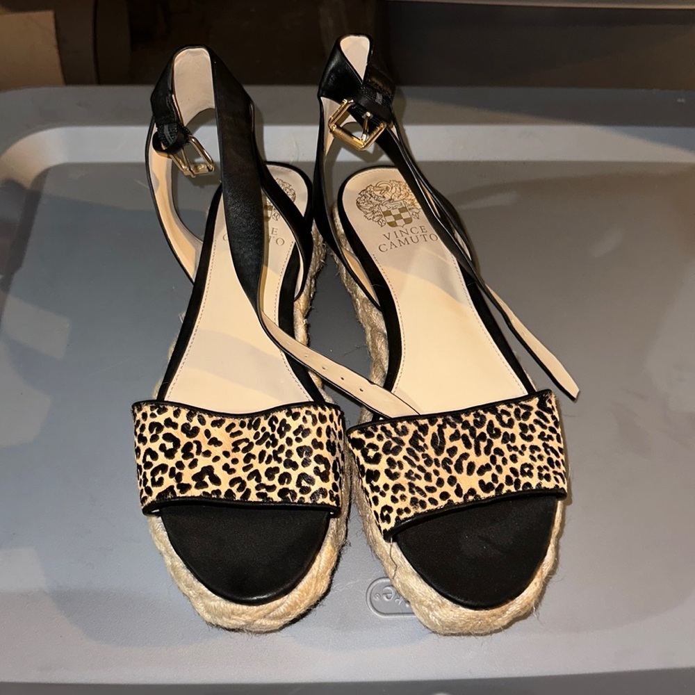 Vince Camuto Sandals